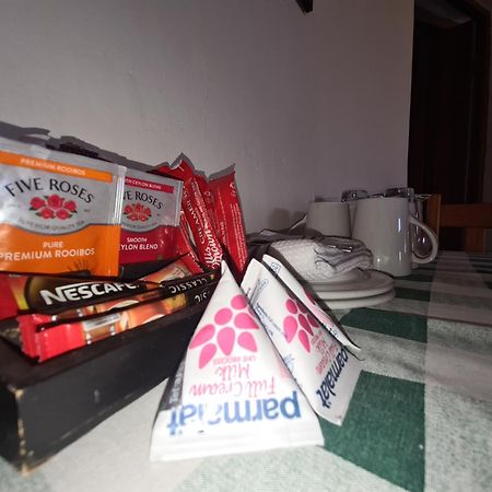 Bed and Breakfast Tower Of Pizza Ethels Drive Экстерьер фото